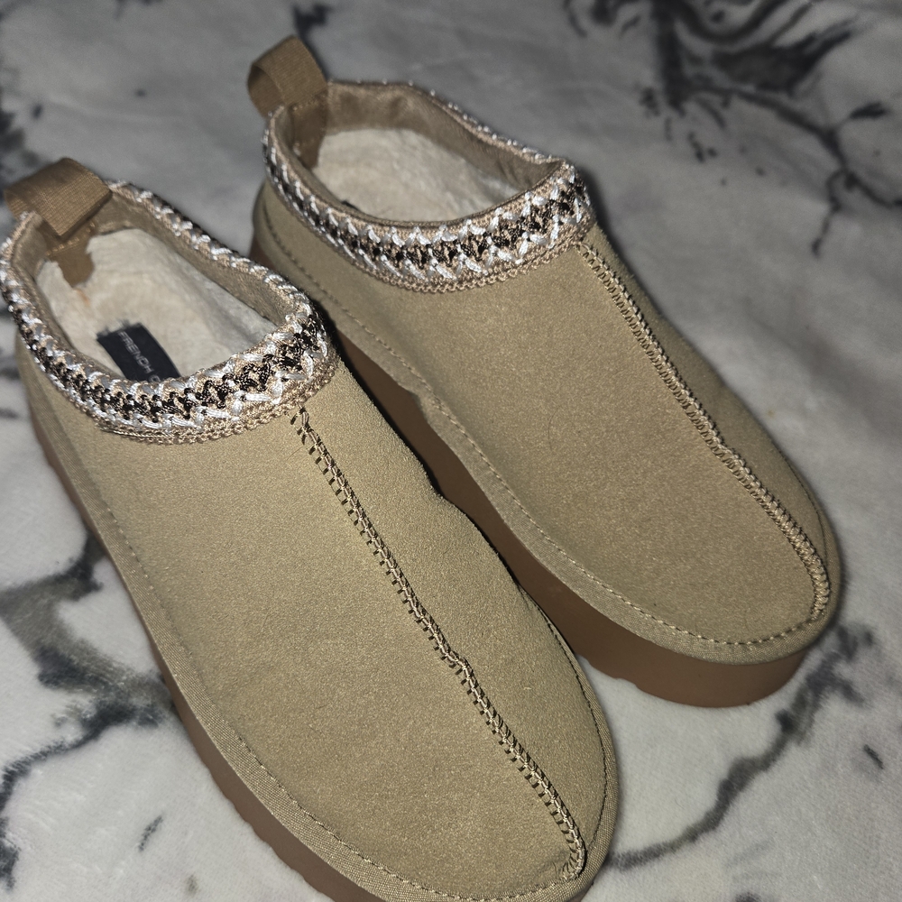 French Connection Tan Women's Slippers